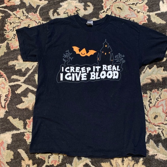 Gildan Other - M Vintage unique quirky Dracula Vampire Halloween Blood Donor tee